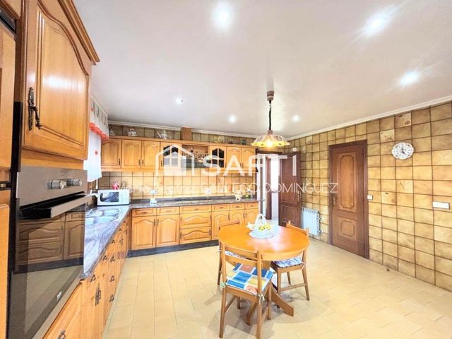 4 Zimmer Villa zu verkaufen in Moaña mit Pool Garage - 750.000 € (Ref: 10119688)