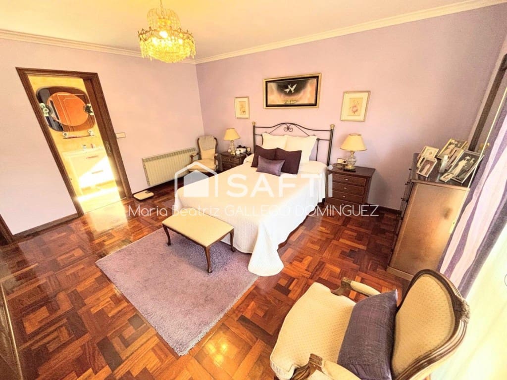 4 Zimmer Villa zu verkaufen in Moana mit Pool Garage - 750.000 € (Ref: 10119688)