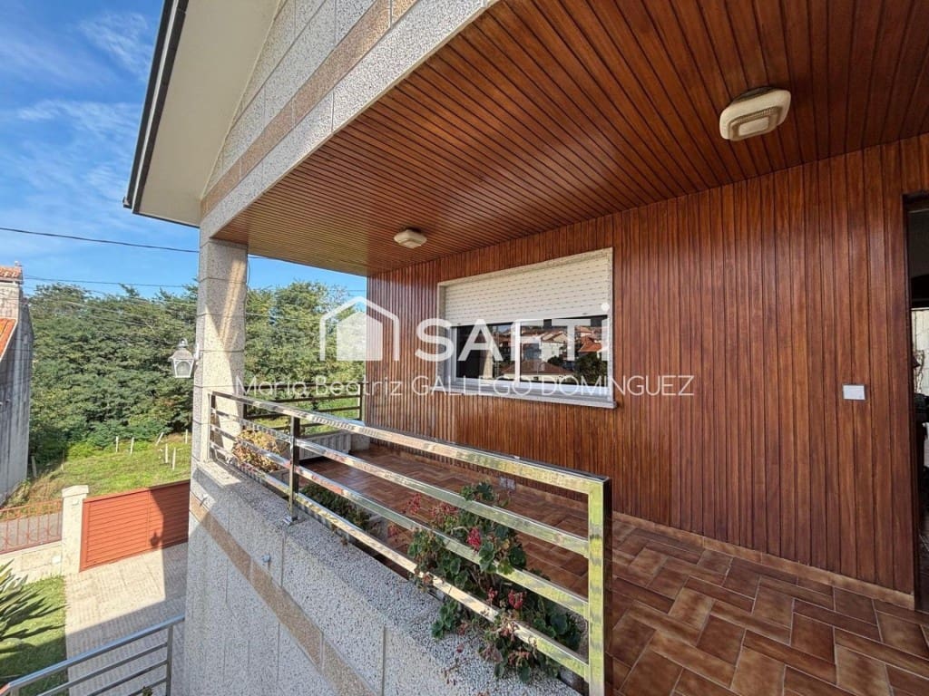 4 Zimmer Villa zu verkaufen in Moana mit Pool Garage - 750.000 € (Ref: 10119688)