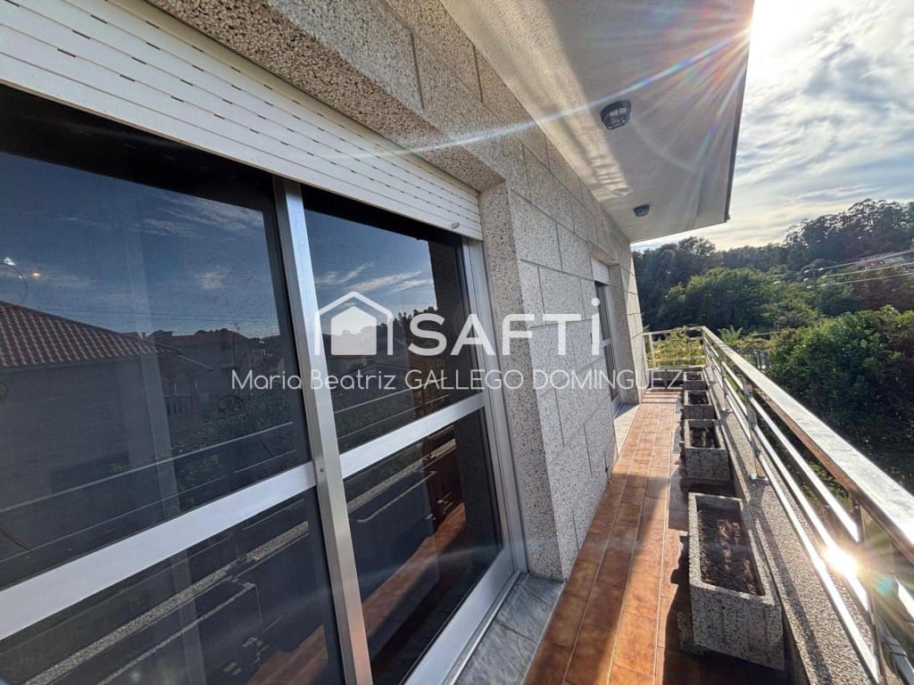 4 Zimmer Villa zu verkaufen in Moana mit Pool Garage - 750.000 € (Ref: 10119688)