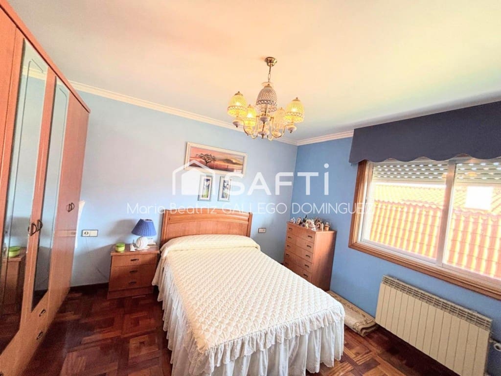 4 Zimmer Villa zu verkaufen in Moana mit Pool Garage - 750.000 € (Ref: 10119688)