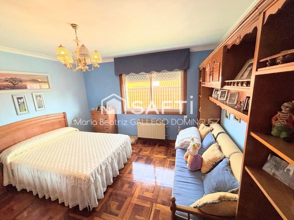 4 Zimmer Villa zu verkaufen in Moana mit Pool Garage - 750.000 € (Ref: 10119688)