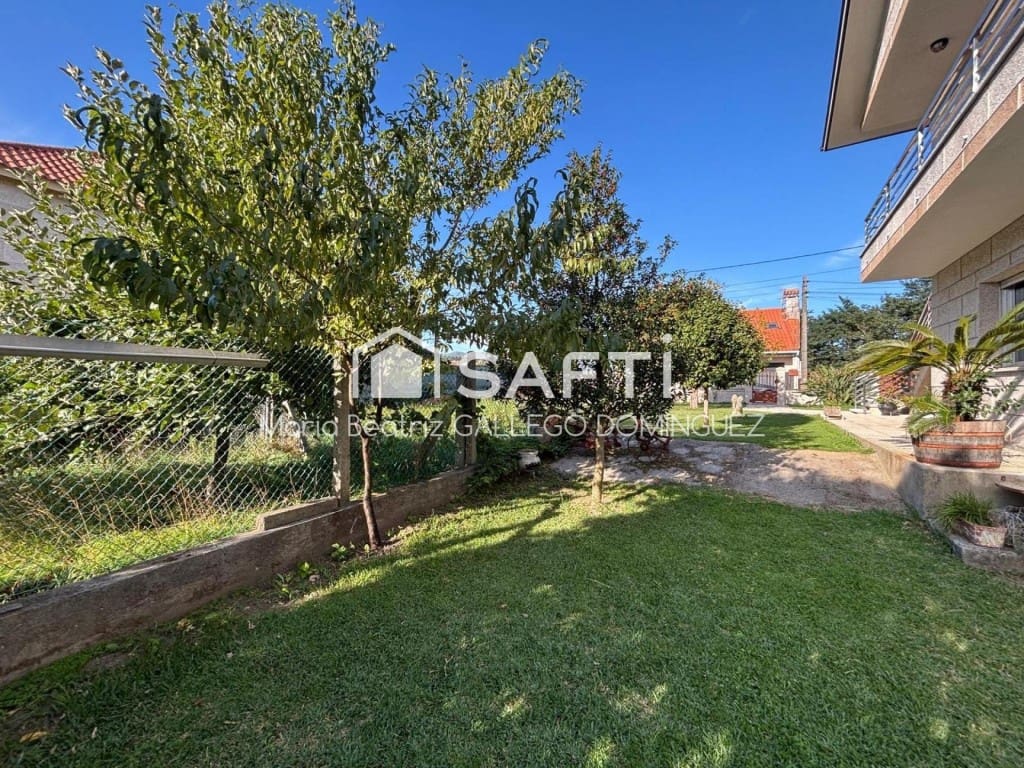 4 Zimmer Villa zu verkaufen in Moana mit Pool Garage - 750.000 € (Ref: 10119688)