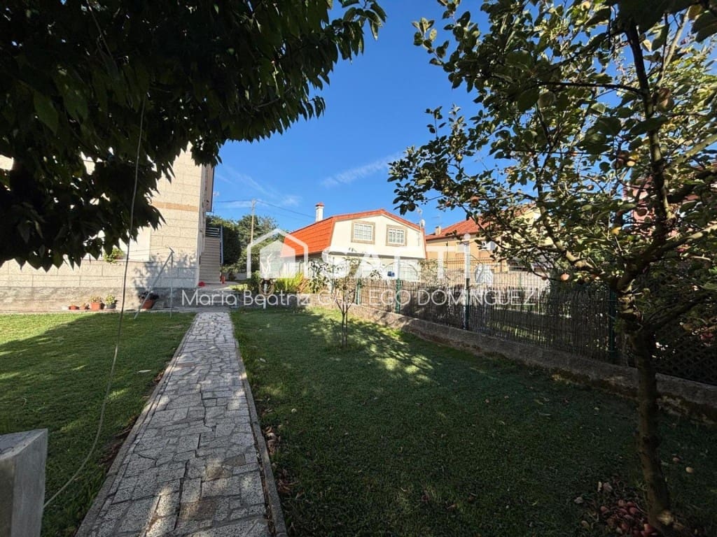 4 Zimmer Villa zu verkaufen in Moana mit Pool Garage - 750.000 € (Ref: 10119688)