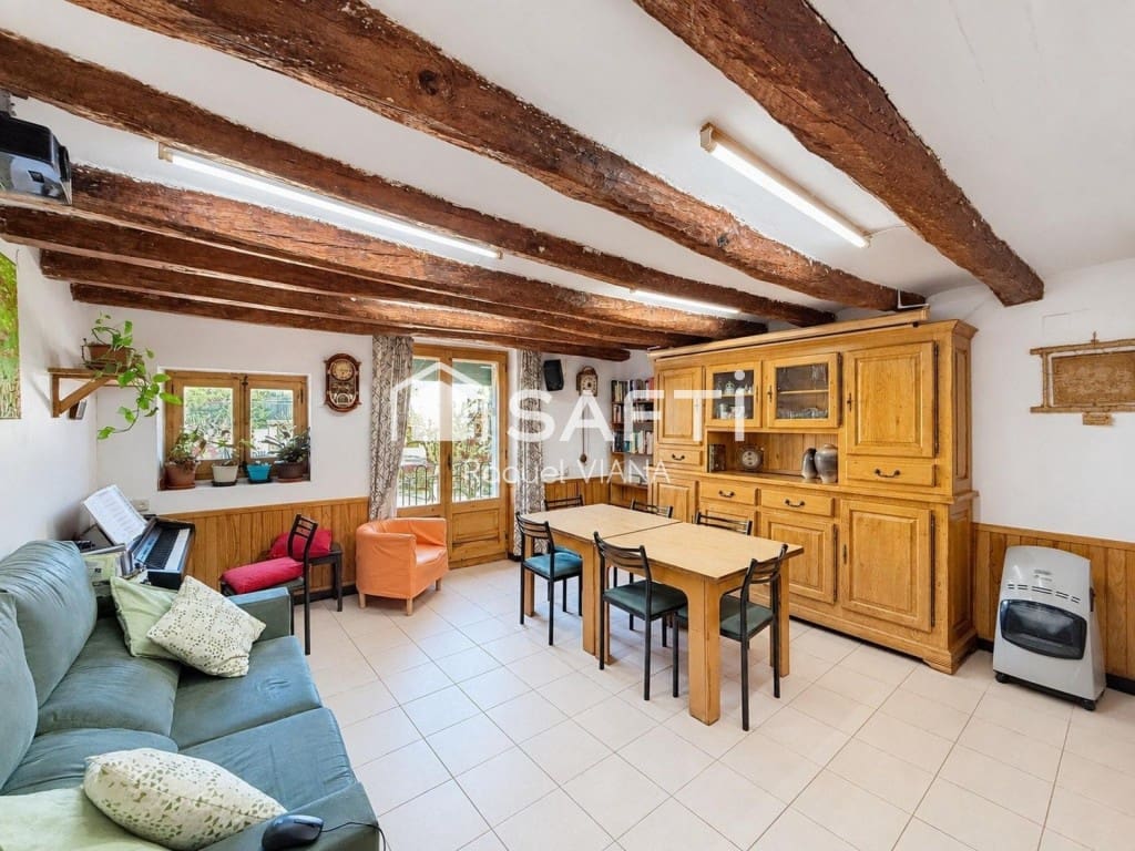 7 soveværelse Rækkehus til salg i Piera - € 220.000 (Ref: 10119696)