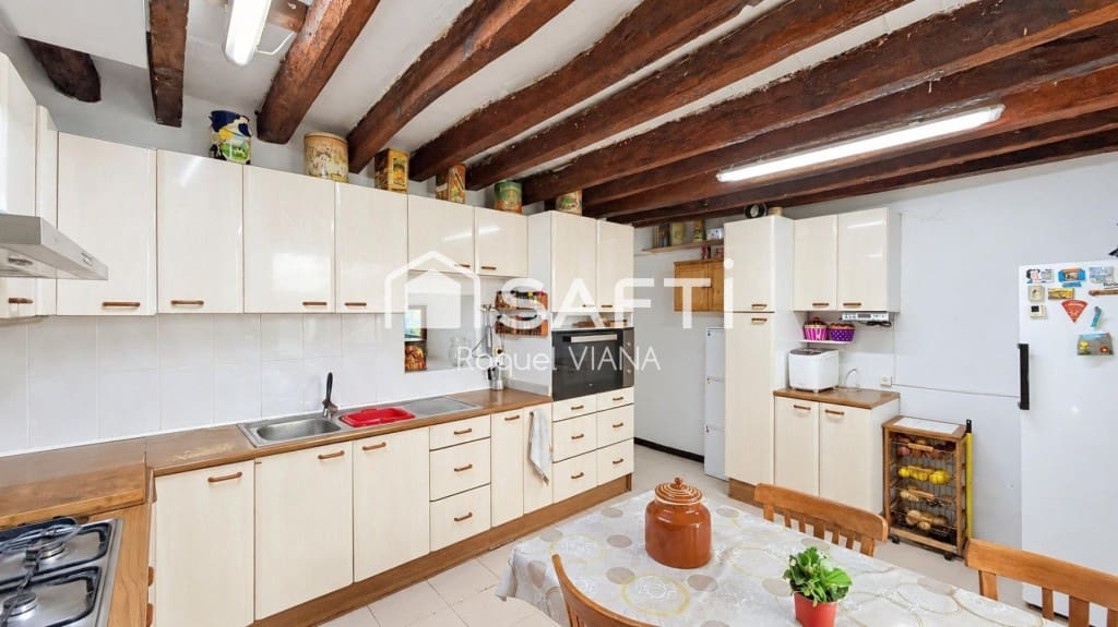 7 soveværelse Rækkehus til salg i Piera - € 220.000 (Ref: 10119696)