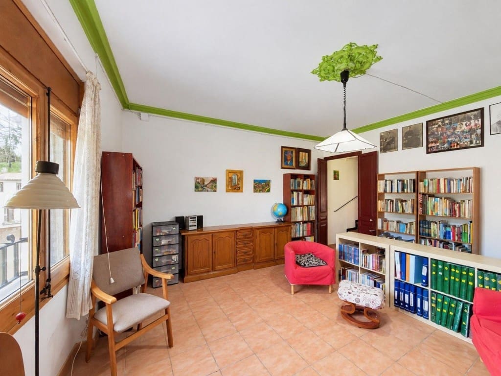 7 soveværelse Rækkehus til salg i Piera - € 220.000 (Ref: 10119696)