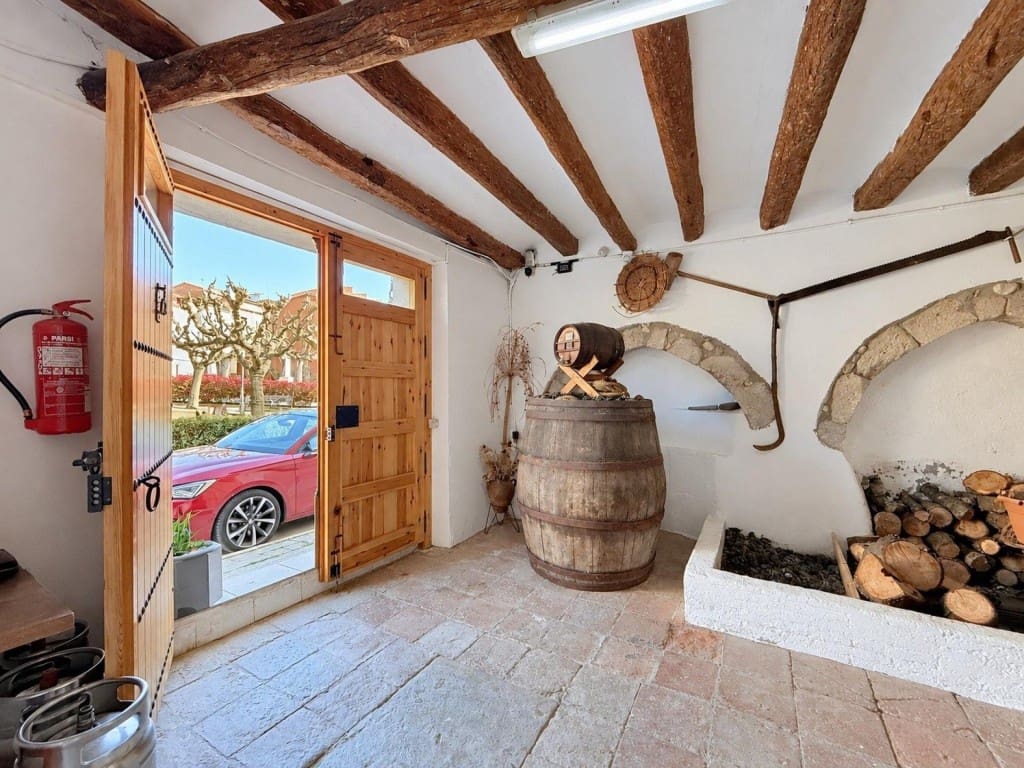 7 soveværelse Rækkehus til salg i Piera - € 220.000 (Ref: 10119696)