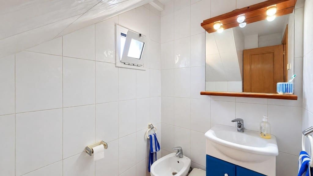 7 soveværelse Rækkehus til salg i Piera - € 220.000 (Ref: 10119696)