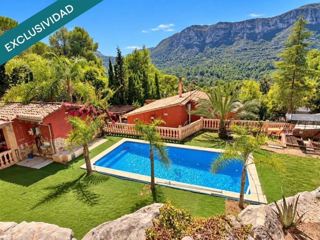 3 Zimmer Villa zu verkaufen in Barx mit Pool Garage - 398.000 € (Ref: 10119698)