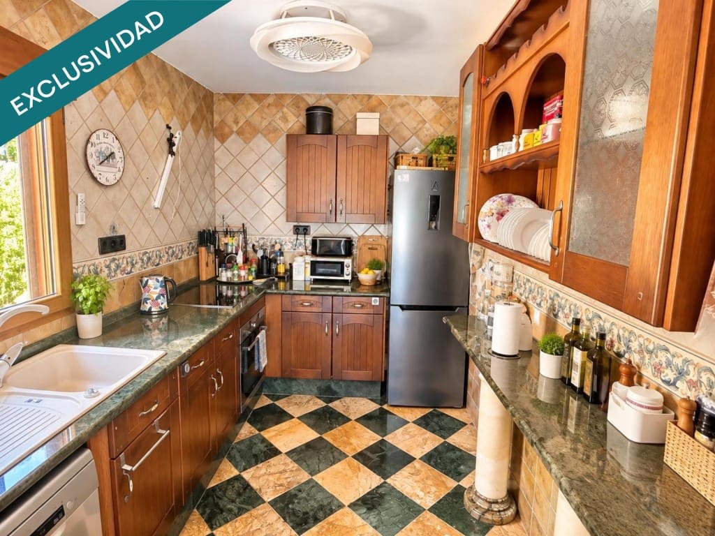 3 Zimmer Villa zu verkaufen in Barx mit Pool Garage - 398.000 € (Ref: 10119698)