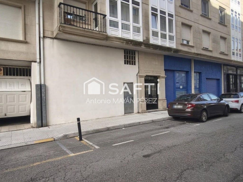 Commercial for sale in Boiro - € 115,000 (Ref: 10124271)