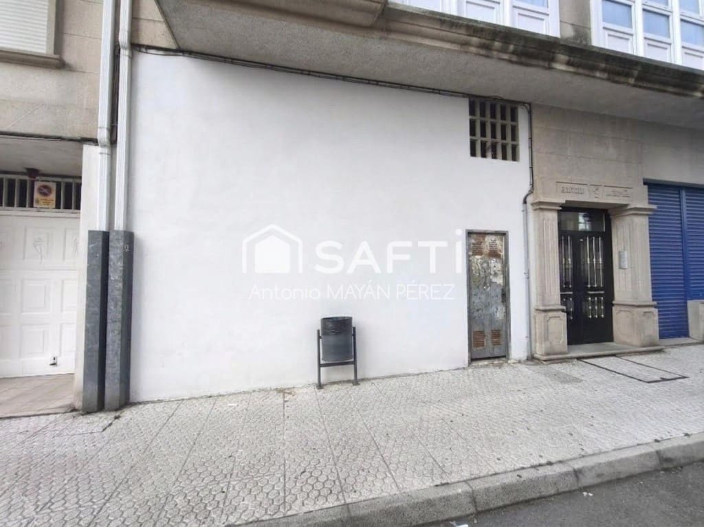 Commercial for sale in Boiro - € 115,000 (Ref: 10124271)