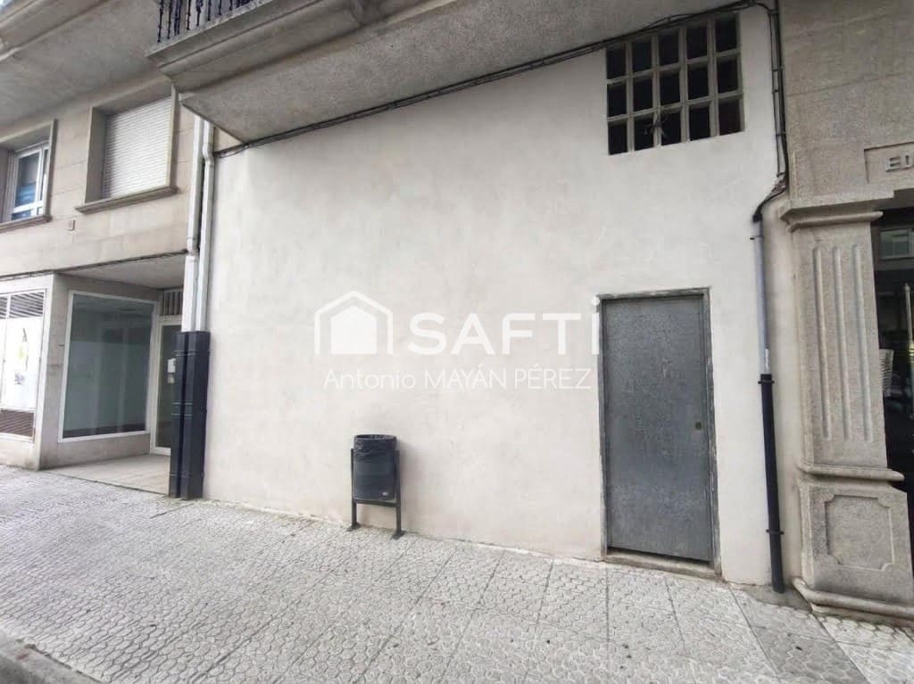 Commercial for sale in Boiro - € 115,000 (Ref: 10124271)