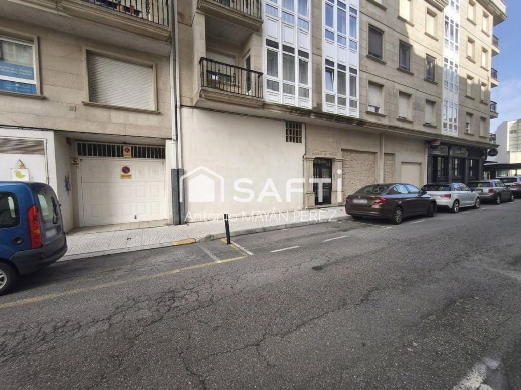 Commercial for sale in Boiro - € 115,000 (Ref: 10124271)