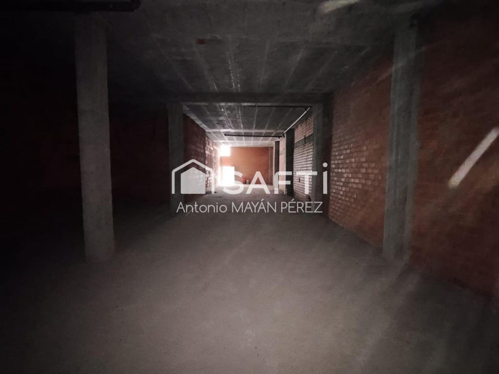 Commercial for sale in Boiro - € 115,000 (Ref: 10124271)