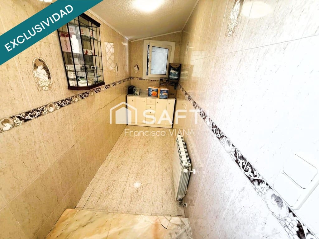 6 Zimmer Villa zu verkaufen in Pineda de Mar mit Garage - 416.000 € (Ref: 10129046)