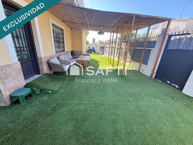 6 Zimmer Villa zu verkaufen in Pineda de Mar mit Garage - 416.000 € (Ref: 10129046)
