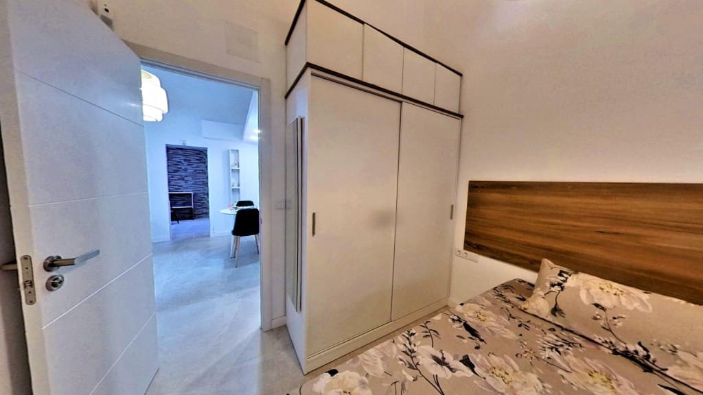 1 bedroom Loft for sale in Alicante / Alacant city - € 149,000 (Ref: 10131408)