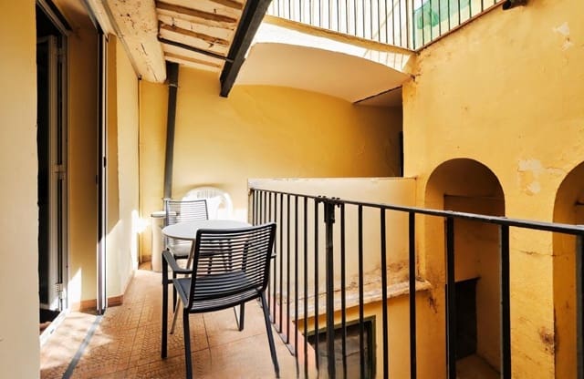 Apartamento de 3 habitaciones en El Raval, Barcelona ciudad en venta - 350.000 € (Ref: 10131409)