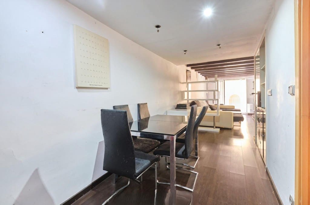 Apartamento de 3 habitaciones en Barcelona ciudad en venta - 350.000 € (Ref: 10131409)