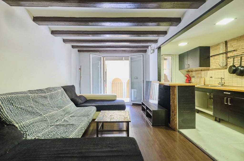 Apartamento de 3 habitaciones en Barcelona ciudad en venta - 350.000 € (Ref: 10131409)