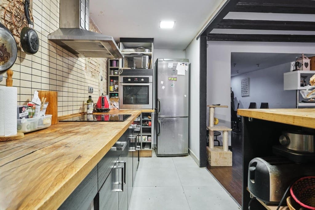 Apartamento de 3 habitaciones en Barcelona ciudad en venta - 350.000 € (Ref: 10131409)