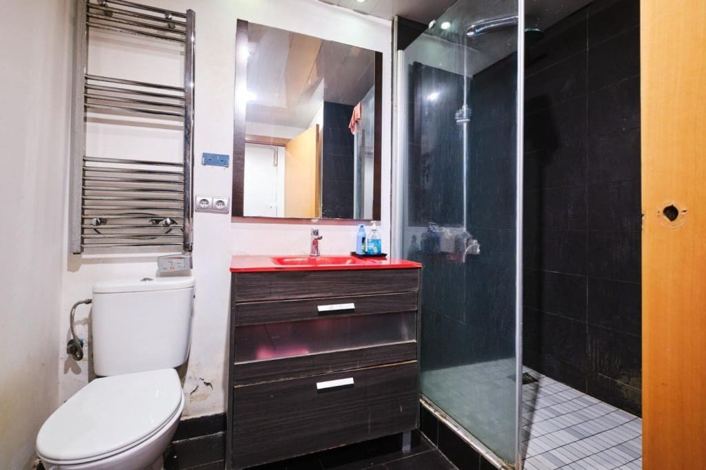Apartamento de 3 habitaciones en Barcelona ciudad en venta - 350.000 € (Ref: 10131409)