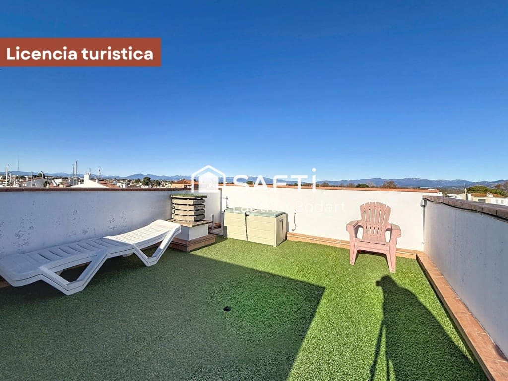 2 Zimmer Penthouse zu verkaufen in Empuriabrava - 335.000 € (Ref: 10131410)