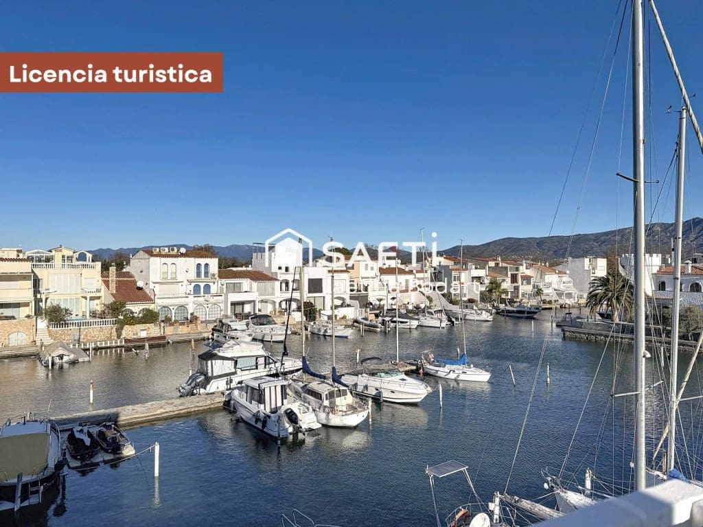 2 Zimmer Penthouse zu verkaufen in Empuriabrava - 335.000 € (Ref: 10131410)