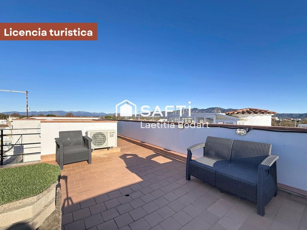 2 Zimmer Penthouse zu verkaufen in Empuriabrava - 335.000 € (Ref: 10131410)