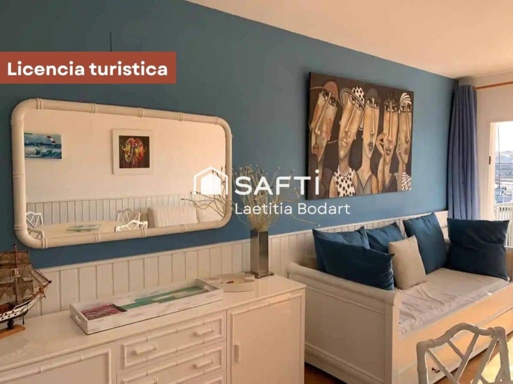 2 bedroom Apartment for sale in Empuriabrava - € 303,000 (Ref: 10131411)