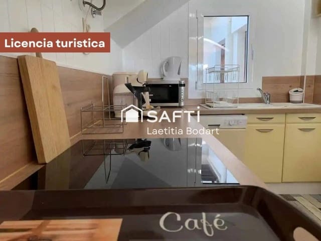 2 bedroom Apartment for sale in Empuriabrava, Castelló d'Empúries - € 303,000 (Ref: 10131411)