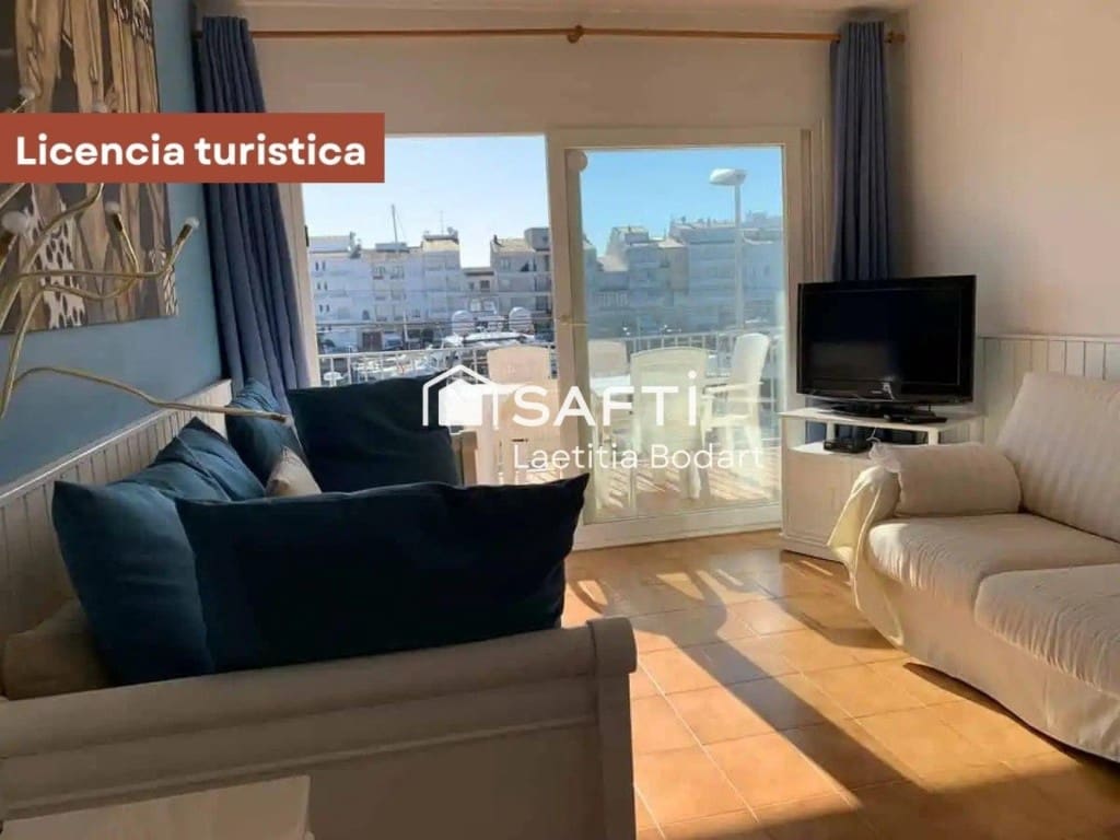 2 bedroom Apartment for sale in Empuriabrava - € 303,000 (Ref: 10131411)