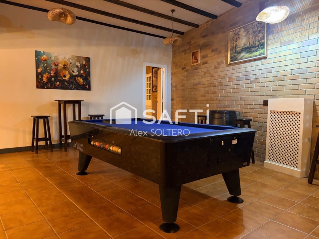 Bureau à vendre à Cotobade avec garage - 795 000 € (Ref: 10131413)