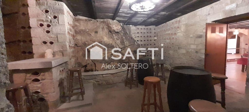 Bureau à vendre à Cotobade avec garage - 795 000 € (Ref: 10131413)