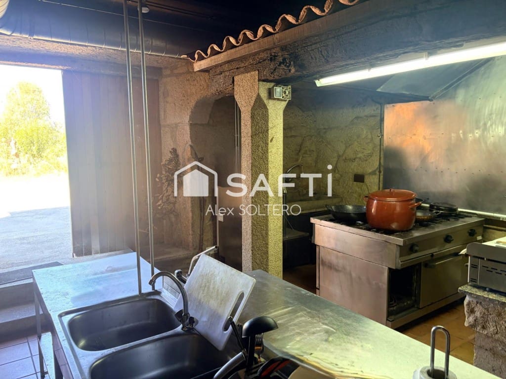 Bureau à vendre à Cotobade avec garage - 795 000 € (Ref: 10131413)