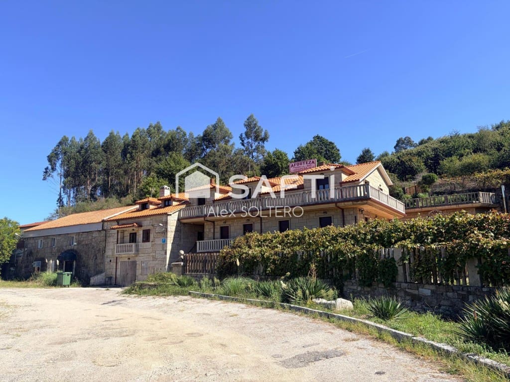 Bureau à vendre à Cotobade avec garage - 795 000 € (Ref: 10131413)