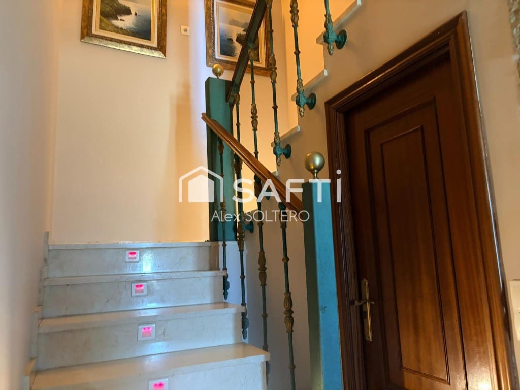 Bureau à vendre à Cotobade avec garage - 795 000 € (Ref: 10131413)