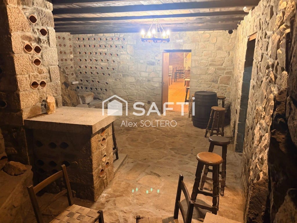 Bureau à vendre à Cotobade avec garage - 795 000 € (Ref: 10131413)