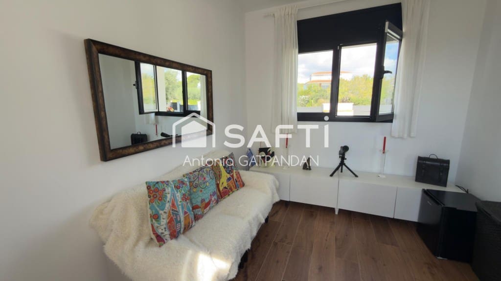 3 bedroom Villa for sale in Cunit - € 498,000 (Ref: 10131415)