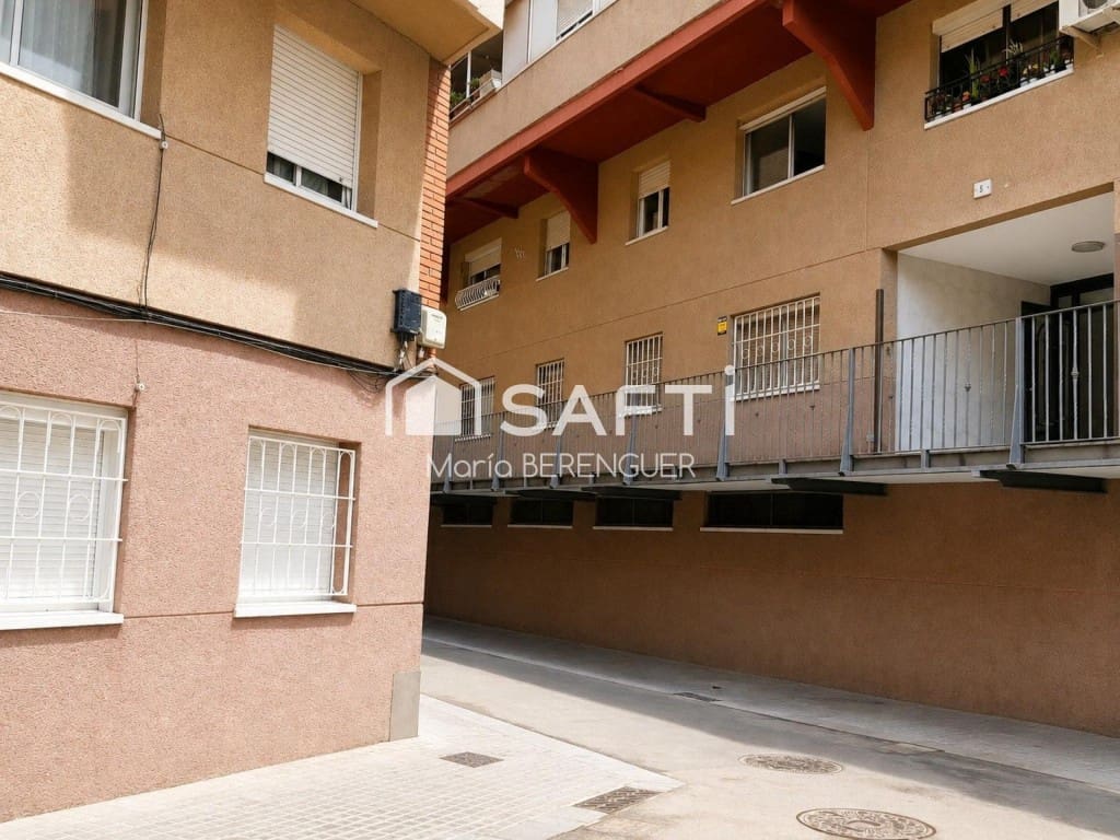 Estúdio para venda em L'Hospitalet de Llobregat - 145 500 € (Ref: 10131417)