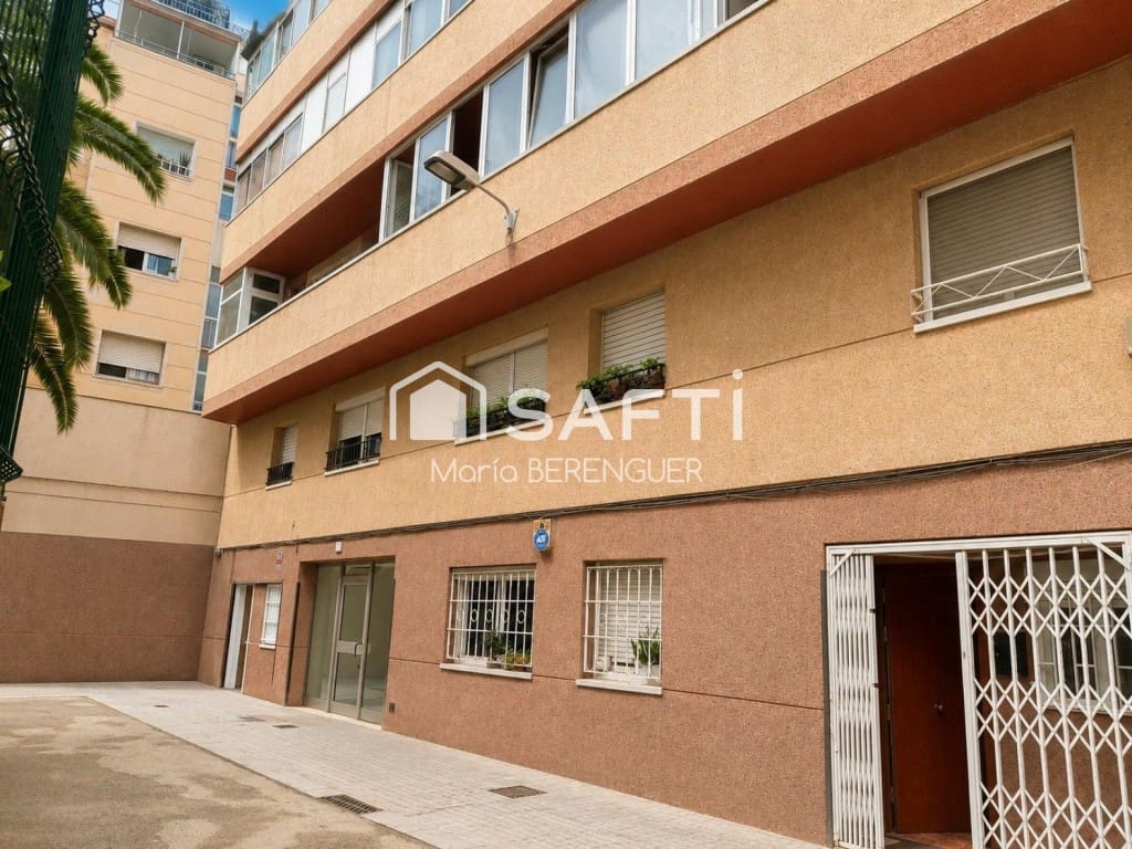 Estúdio para venda em L'Hospitalet de Llobregat - 145 500 € (Ref: 10131417)