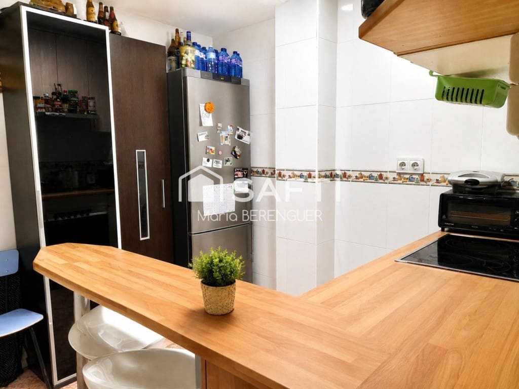 Estúdio para venda em L'Hospitalet de Llobregat - 145 500 € (Ref: 10131417)