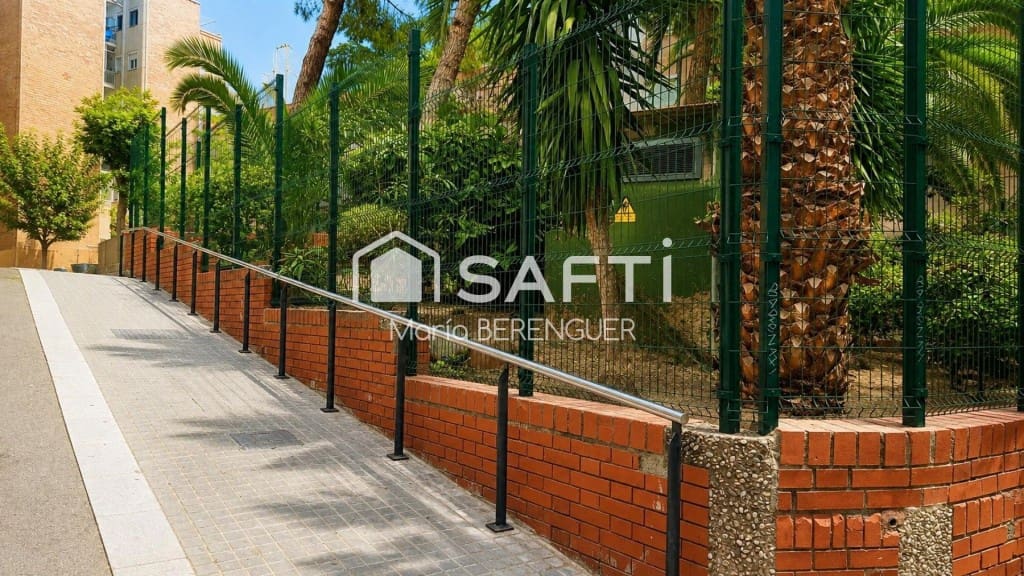 Estúdio para venda em L'Hospitalet de Llobregat - 145 500 € (Ref: 10131417)