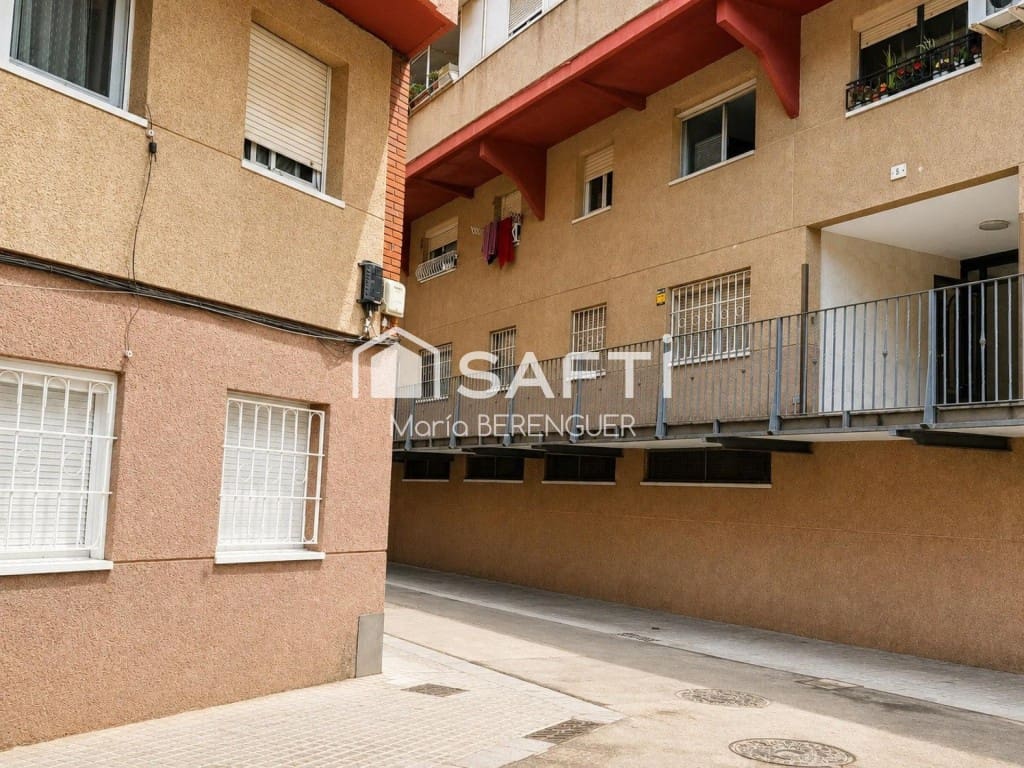 Estúdio para venda em L'Hospitalet de Llobregat - 145 500 € (Ref: 10131417)