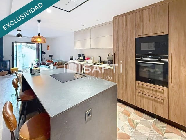 Chalet de 2 habitaciones en Canyelles en venta - 357.000 € (Ref: 10135942)