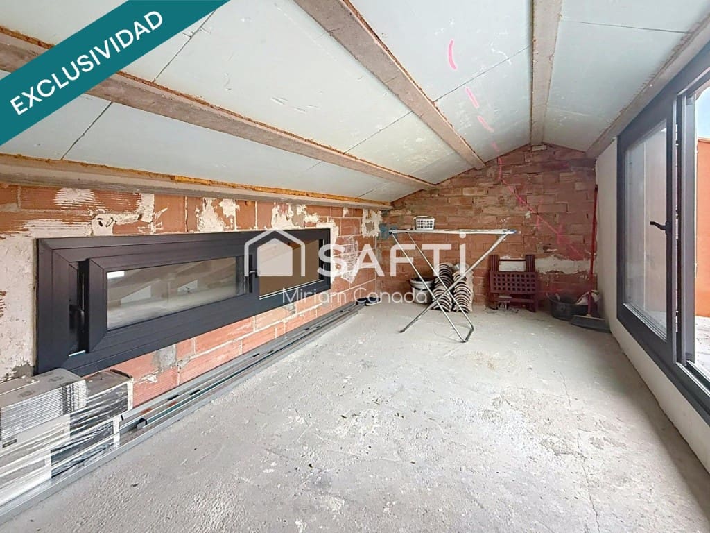 Chalet de 2 habitaciones en Canyelles en venta - 357.000 € (Ref: 10135942)