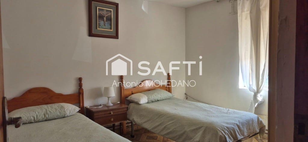 4 soveværelse Finca/Landehus til salg i Villamanan - € 46.000 (Ref: 10135946)