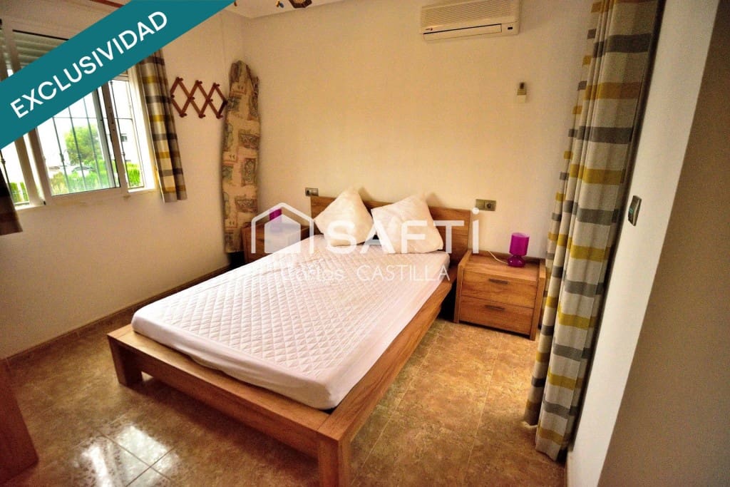 2 chambre Villa/Maison à vendre à Torrevieja avec piscine garage - 165 000 € (Ref: 10139421)